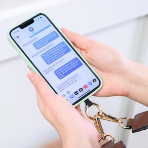 Clip and Go | Hands-Free Mobilreimen med Lomme