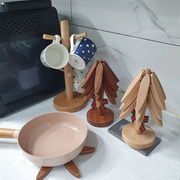 CoasterCraft: Valnøtttre Coasters – Elegant Beskyttelse for Alle Overflater