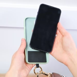 Clip and Go | Hands-Free Mobilreimen med Lomme