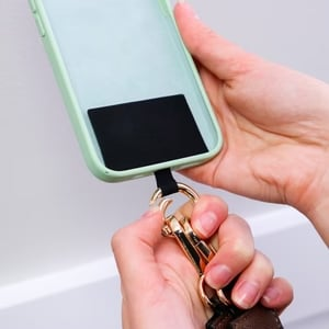 Clip and Go | Hands-Free Mobilreimen med Lomme