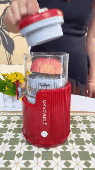 Bærbar USB-C Juicer – Ultrafin Ekstraksjon, Uten Fruktkjøtt, Enkel Rengjøring, Trygge Materialer