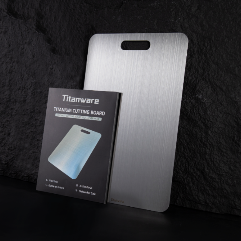 #TitanWare™ skjærebrett i 100% ren titan