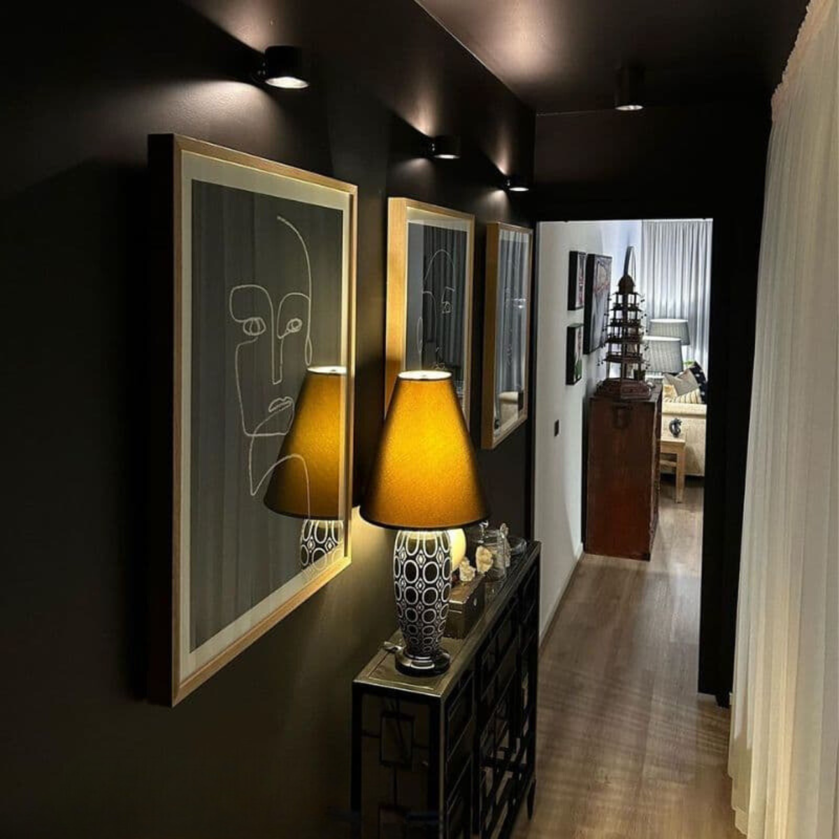 #Infinite LED Vegglampe™
