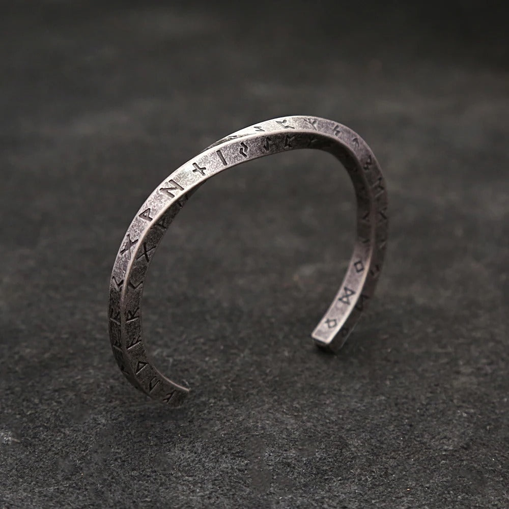 Viking Valor Mobius armbånd - Oppdag vikingenes kraft og styrke