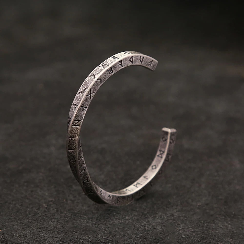 Viking Valor Mobius armbånd - Oppdag vikingenes kraft og styrke