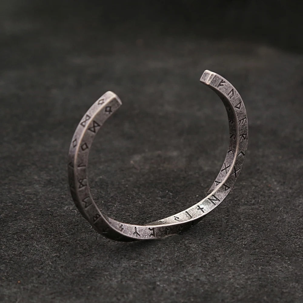 Viking Valor Mobius armbånd - Oppdag vikingenes kraft og styrke